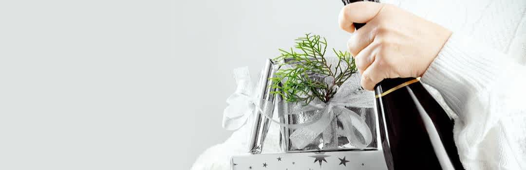 The Wine Gift Guide for Impressing a Client banner image