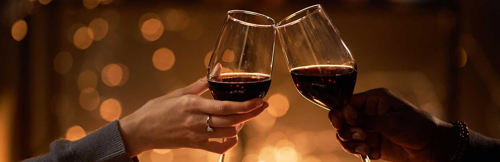 The Essential Pinot Noir Guide: Regions, Styles, and Romantic Pairings banner image