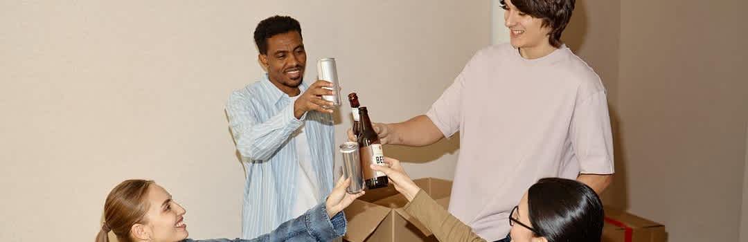 The 10 Wines That Make a Thoughtful Housewarming Gift banner image