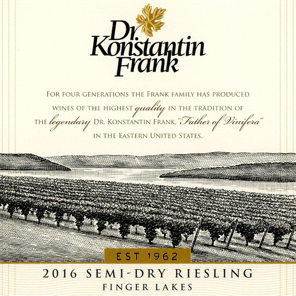 Flat front label of wine