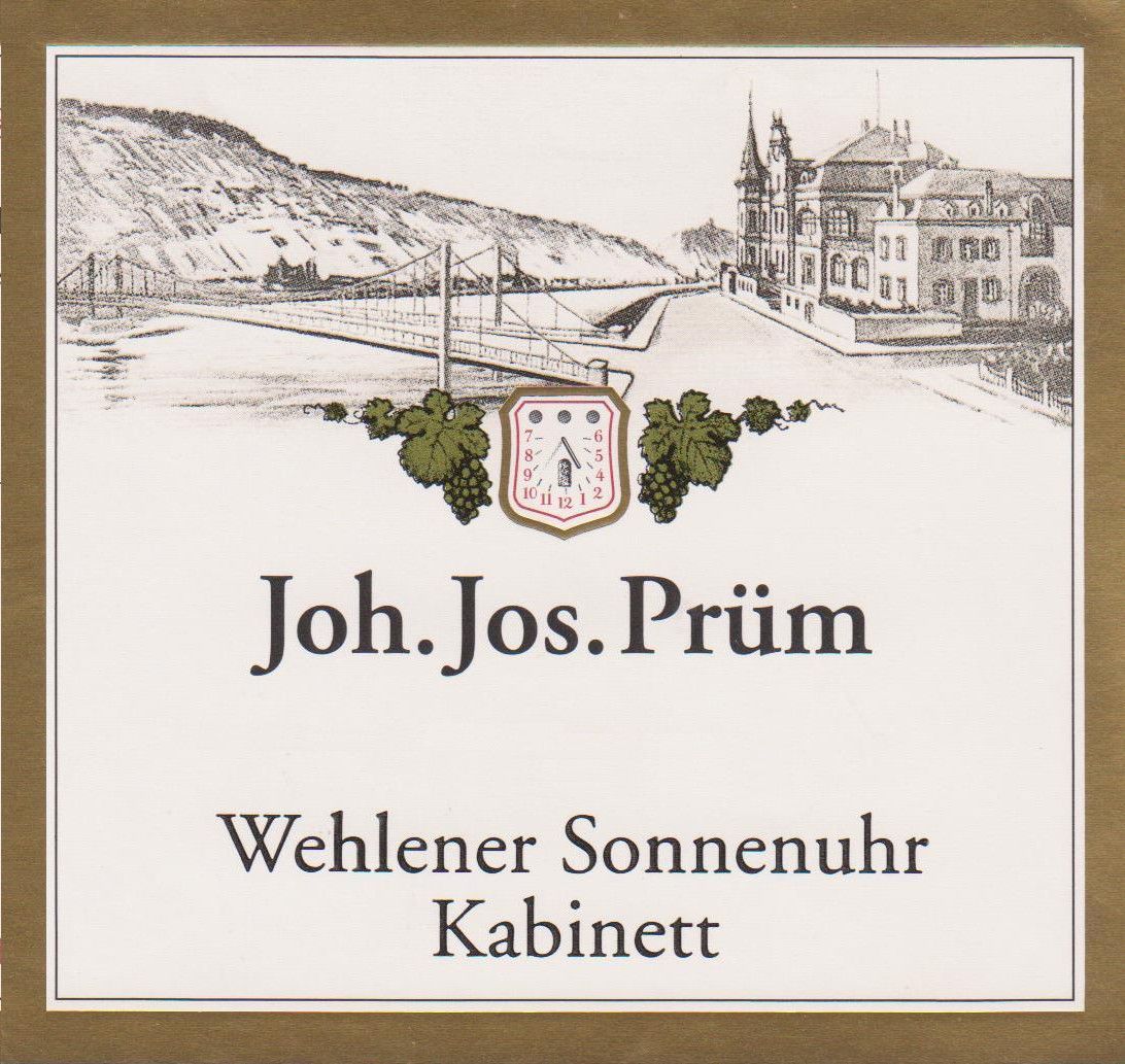 Flat front label of wine