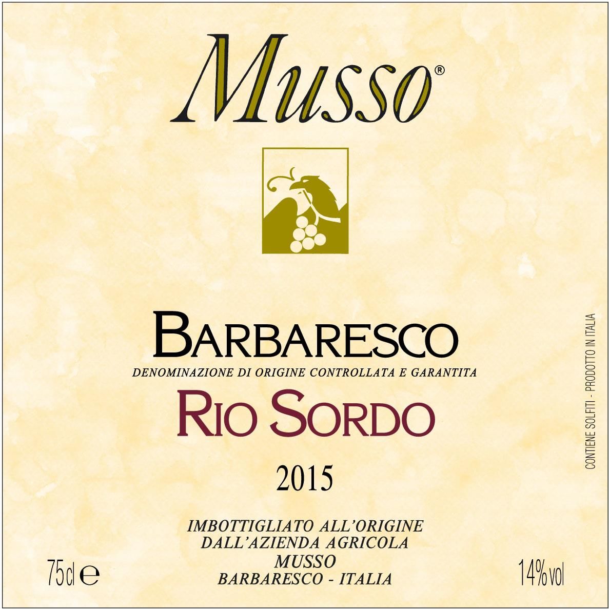 Flat front label of wine