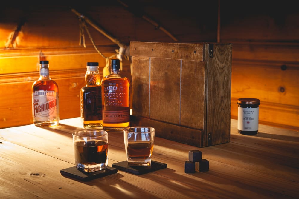 Legacy Whiskey Box Gift Set (Oak Wood)