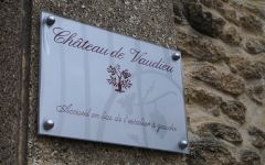 Chateau de Vaudieu Chateau Placard Winery Image