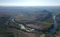 Cuentavinas Vineyards on the Ebro River Winery Image