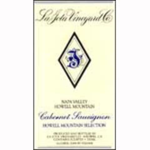 Flat front label of wine