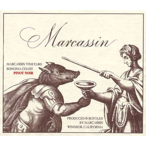 Flat front label of wine