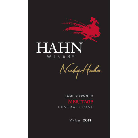 Flat front label of wine