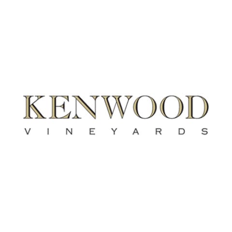 Flat front label of wine