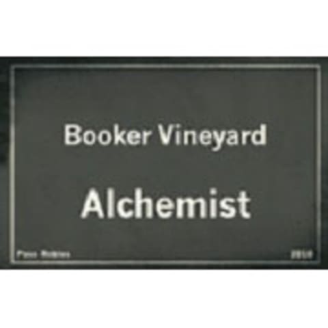 Flat front label of wine