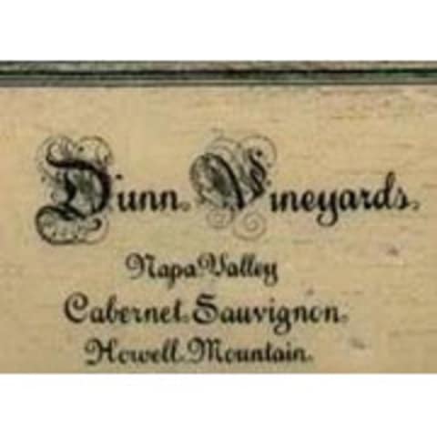 Flat front label of wine