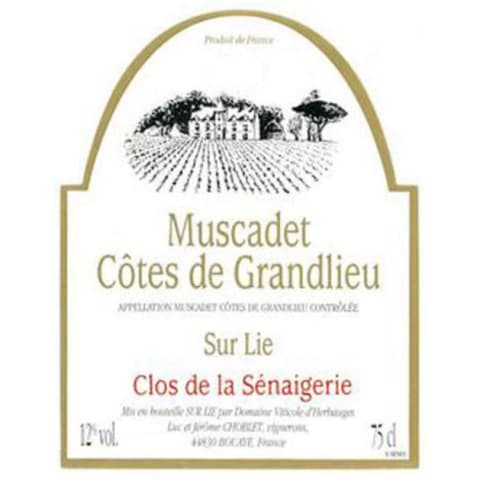 Flat front label of wine