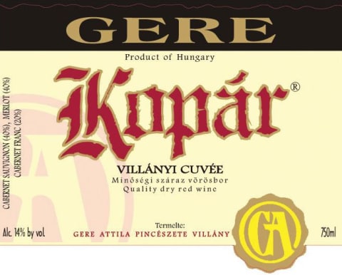 Flat front label of wine