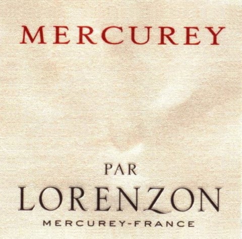 Flat front label of wine