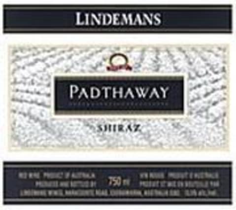 Flat front label of wine