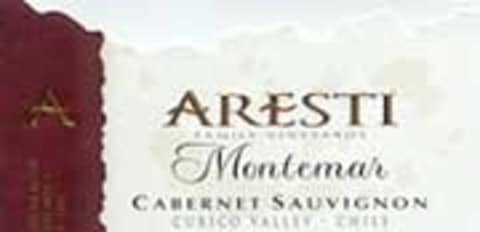 Flat front label of wine
