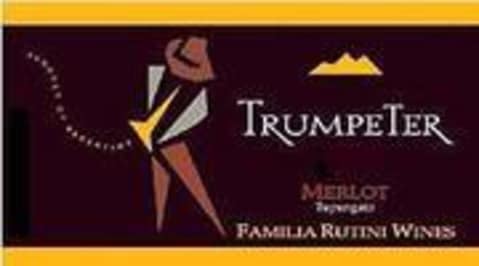 Flat front label of wine