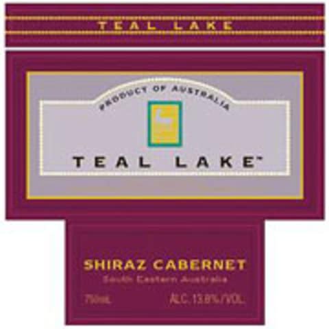 Flat front label of wine