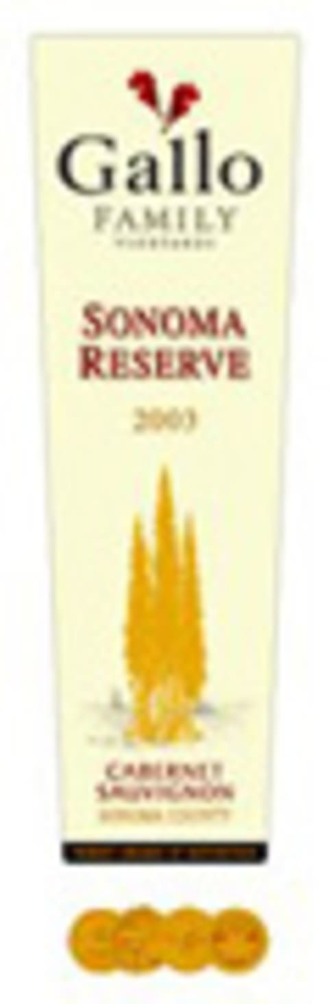 Flat front label of wine