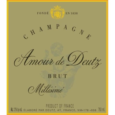 Flat front label of wine