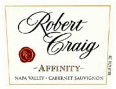 Flat front label of wine