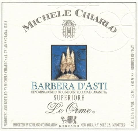 Flat front label of wine