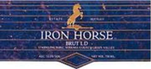 Flat front label of wine