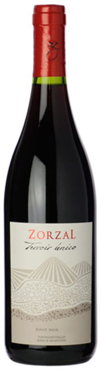 Zorzal Terroir Unico Pinot Noir 2017 Front Bottle Shot