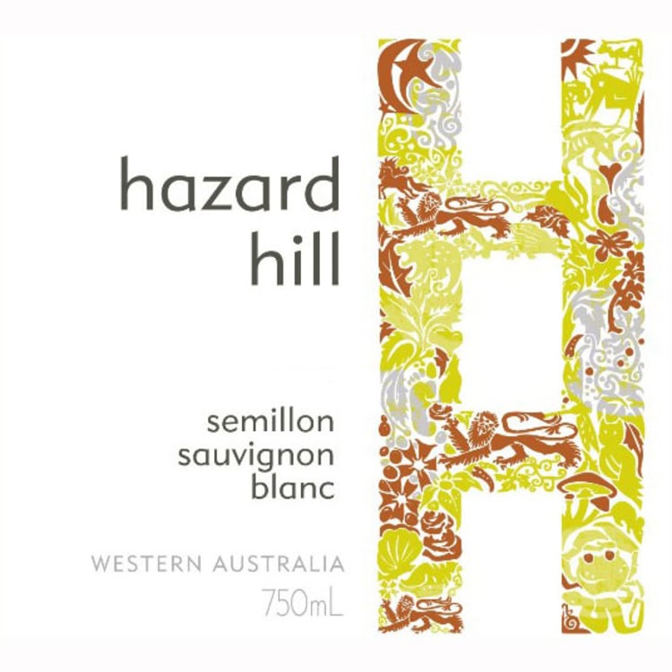 Flat front label of wine
