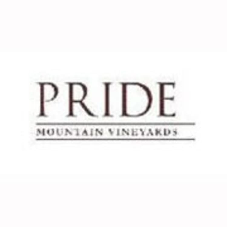 Flat front label of wine