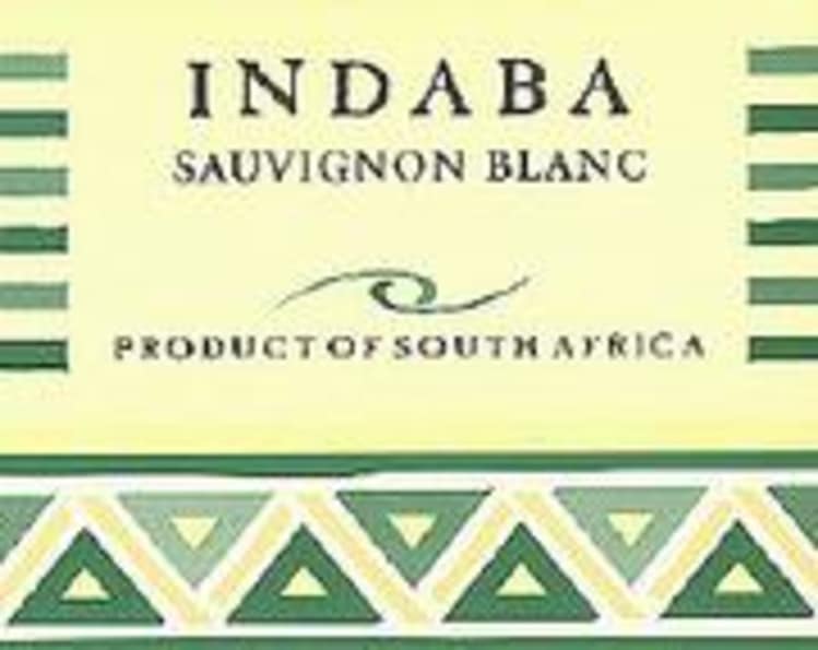 Flat front label of wine