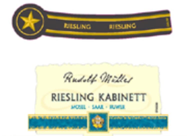 Flat front label of wine