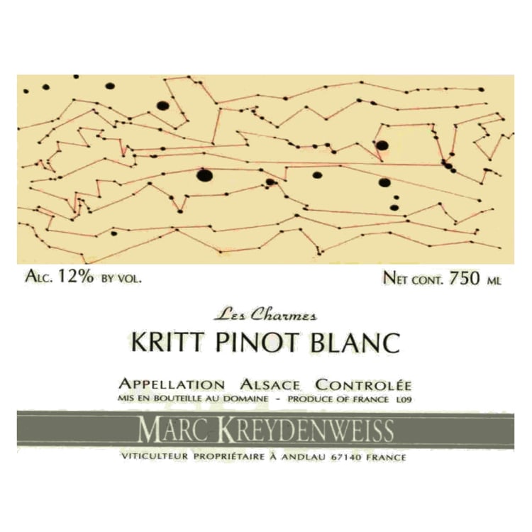 Flat front label of wine