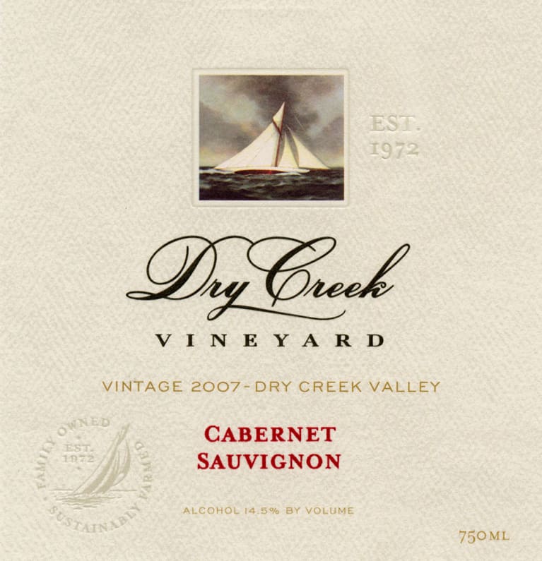 Flat front label of wine