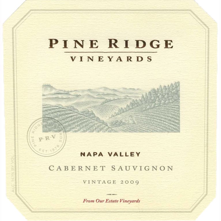 Flat front label of wine