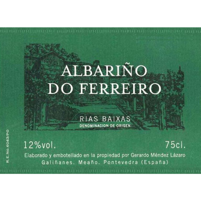 Flat front label of wine
