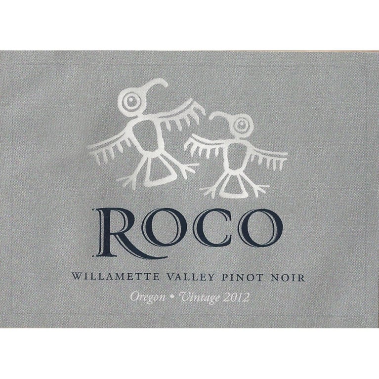 Flat front label of wine