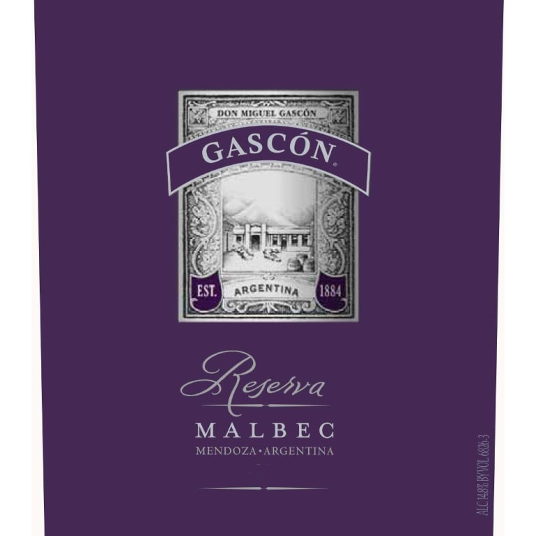 Flat front label of wine