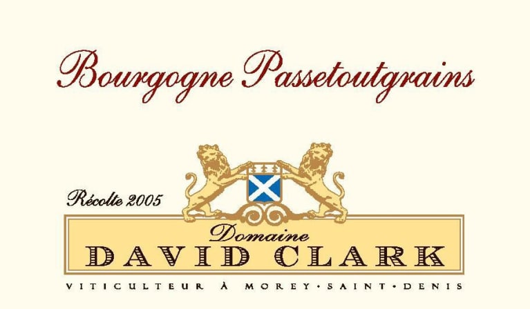 Flat front label of wine