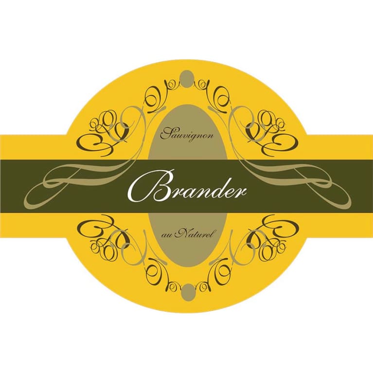 Flat front label of wine