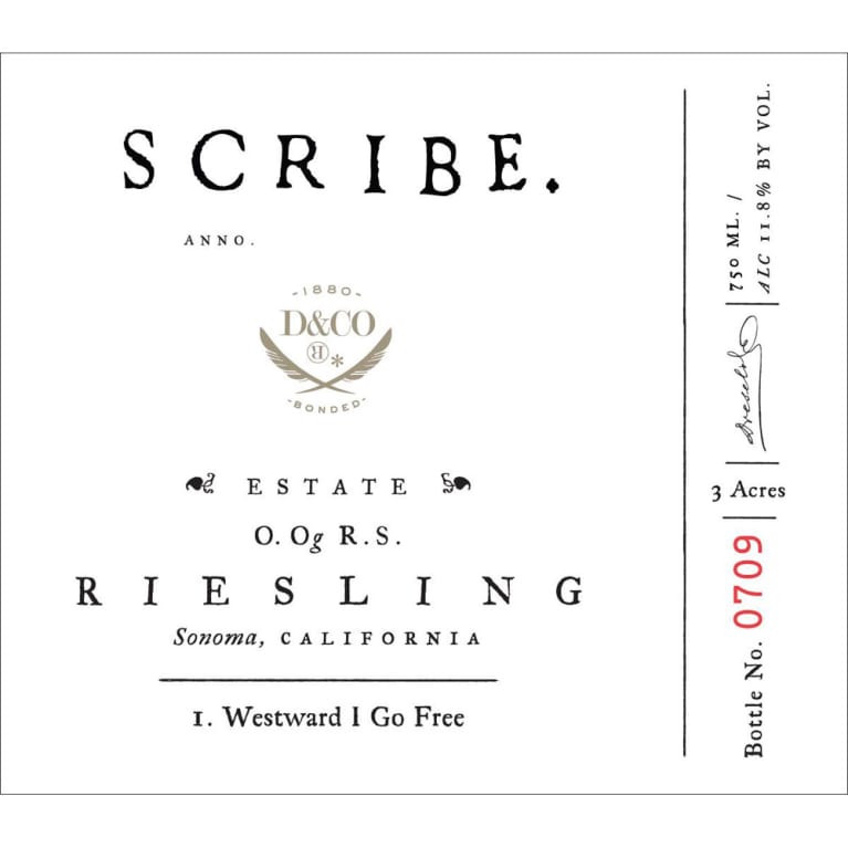 Flat front label of wine