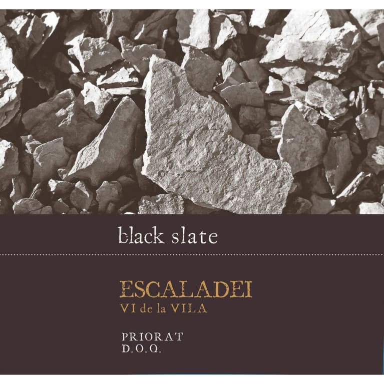 Flat front label of wine