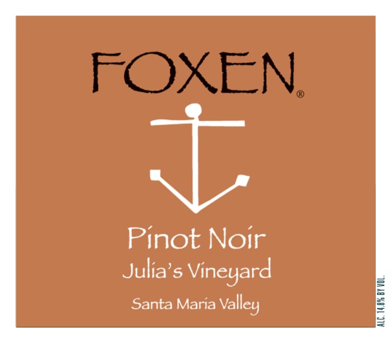 Flat front label of wine