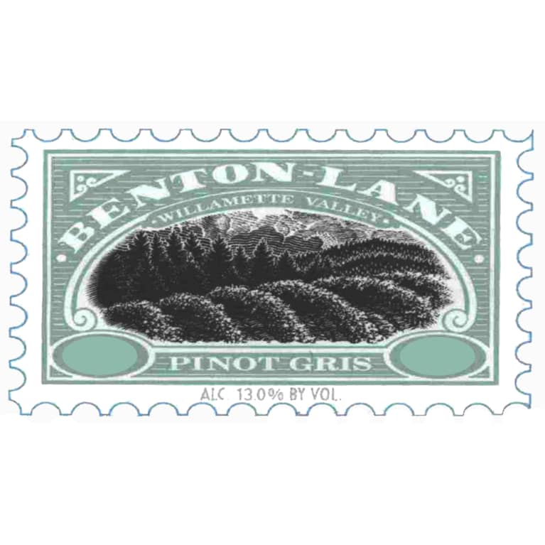Flat front label of wine