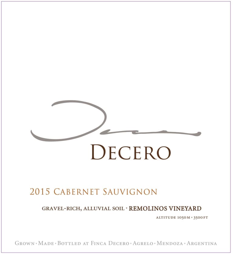 Flat front label of wine