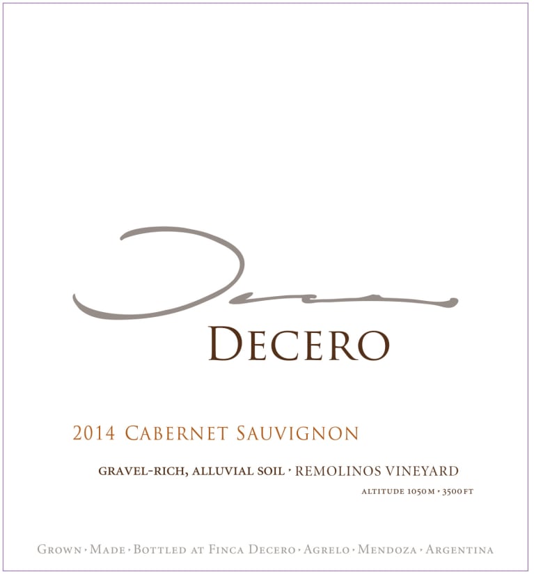 Flat front label of wine