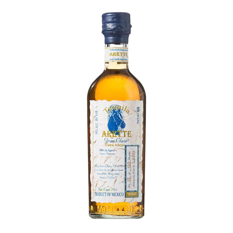 Arette Artesanal Gran Clase Extra Anejo Tequila Front Bottle Shot